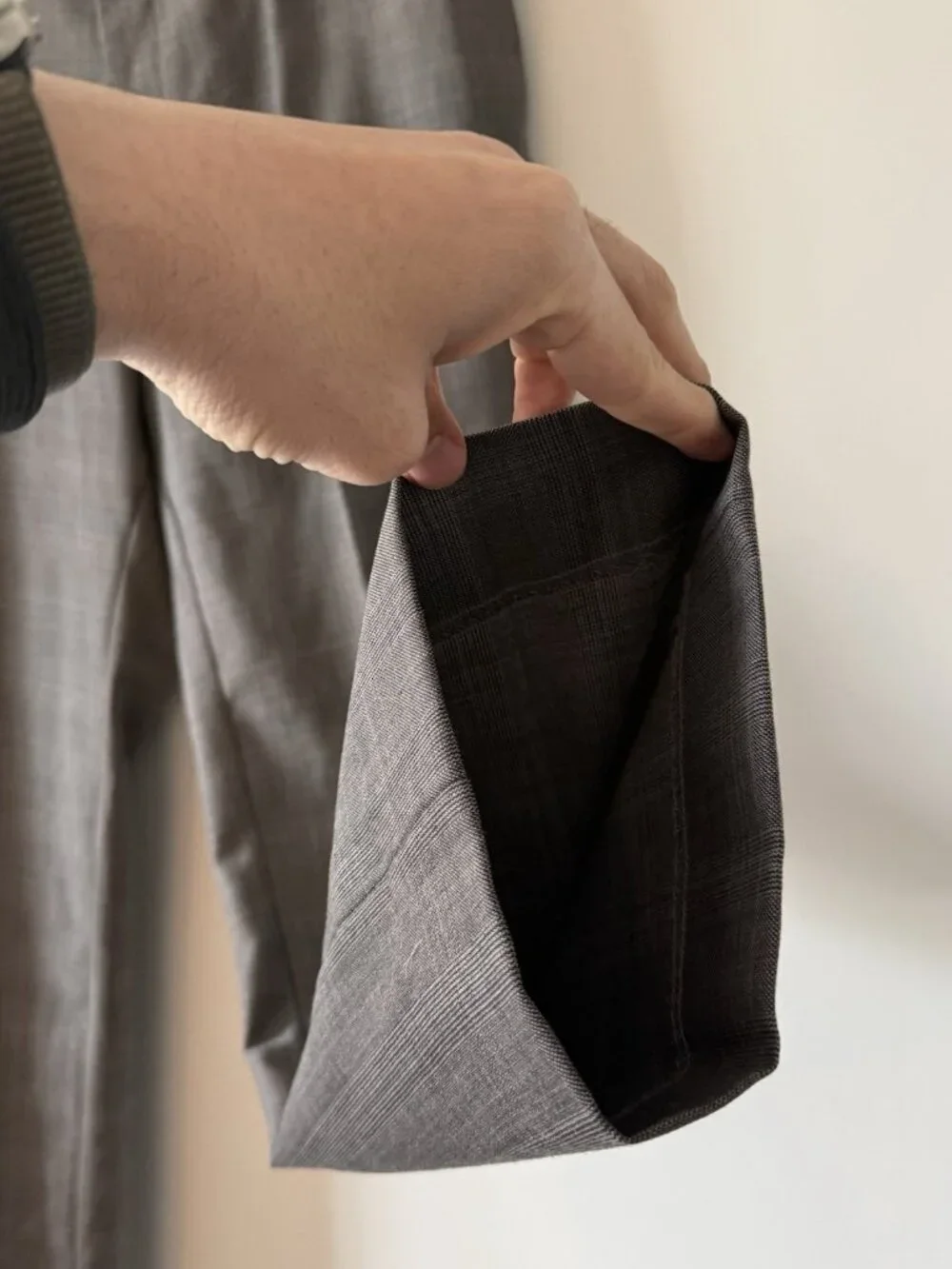 Banana Republic‎ Dress Pants Mens 33X30 Plaid Gray Wool Classic Fit Office Event